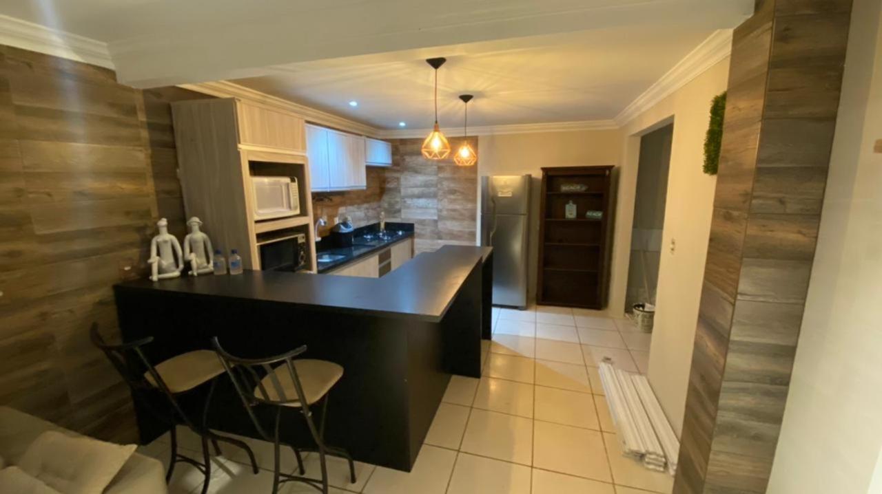 פנייה Casa De Praia Top! Beto Carrero, 500M Do Parque, Com Piscina E Sinuca, 1 Suite E 2 Quartos, 3Bwc, A 300M Da Praia, Churrasqueira E Estacionamento Privado מראה חיצוני תמונה