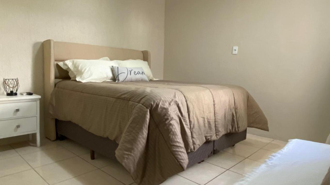 פנייה Casa De Praia Top! Beto Carrero, 500M Do Parque, Com Piscina E Sinuca, 1 Suite E 2 Quartos, 3Bwc, A 300M Da Praia, Churrasqueira E Estacionamento Privado מראה חיצוני תמונה