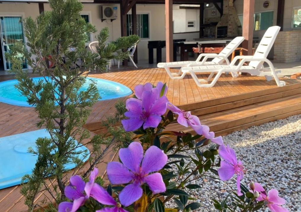 פנייה Casa De Praia Top! Beto Carrero, 500M Do Parque, Com Piscina E Sinuca, 1 Suite E 2 Quartos, 3Bwc, A 300M Da Praia, Churrasqueira E Estacionamento Privado מראה חיצוני תמונה